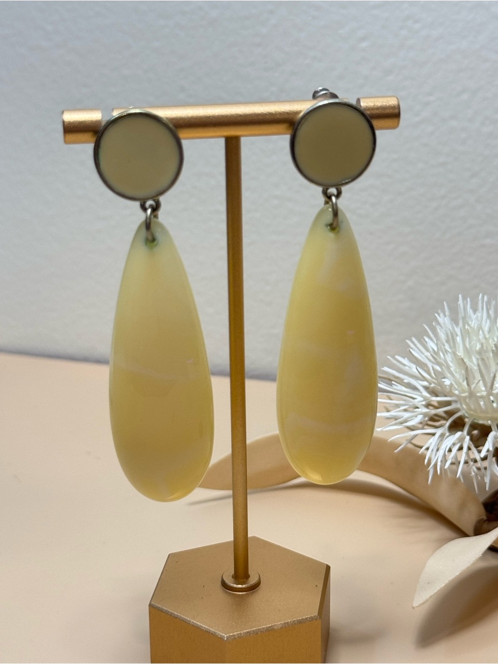Vintage Cream Teardrop Dangle Earrings Silver Tone Statement Earrings